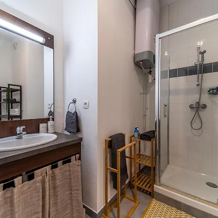 Stay Cosy Lille I Tourcoing - Appartement - Hypercentre - Parking Securise - Wifi - Netflix - Cuisine Extérieur photo