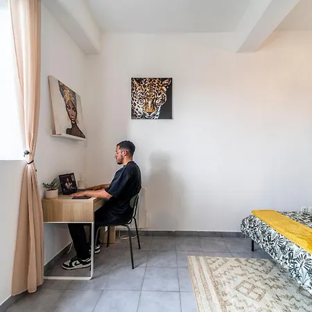 Stay Cosy Lille I Tourcoing - Appartement - Hypercentre - Parking Securise - Wifi - Netflix - Cuisine Extérieur photo