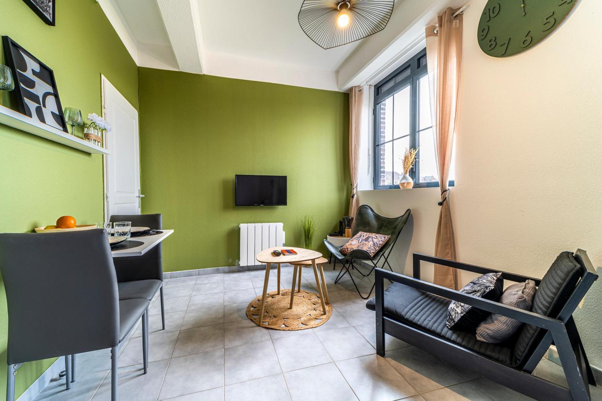 Appartement Cosy Lille I - - Hypercentre - Parking Securise - Wifi - Netflix - Cuisine Tourcoing